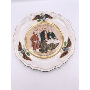 Bi-Centennial Collectors Plate 1776-1976 w/ wall hanger
